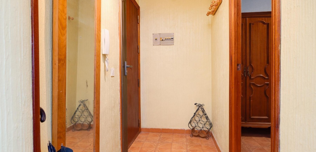 Sale - Apartment / flat -
Torrevieja - Acequion