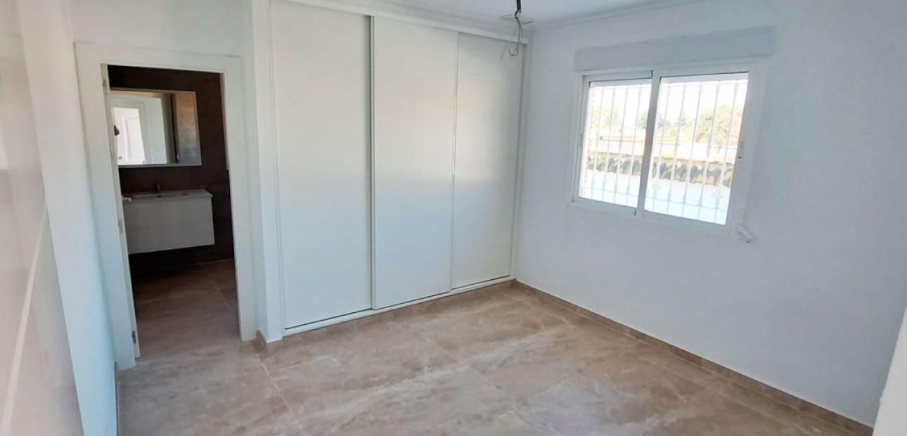 Herverkoop - Country Property -
Catral