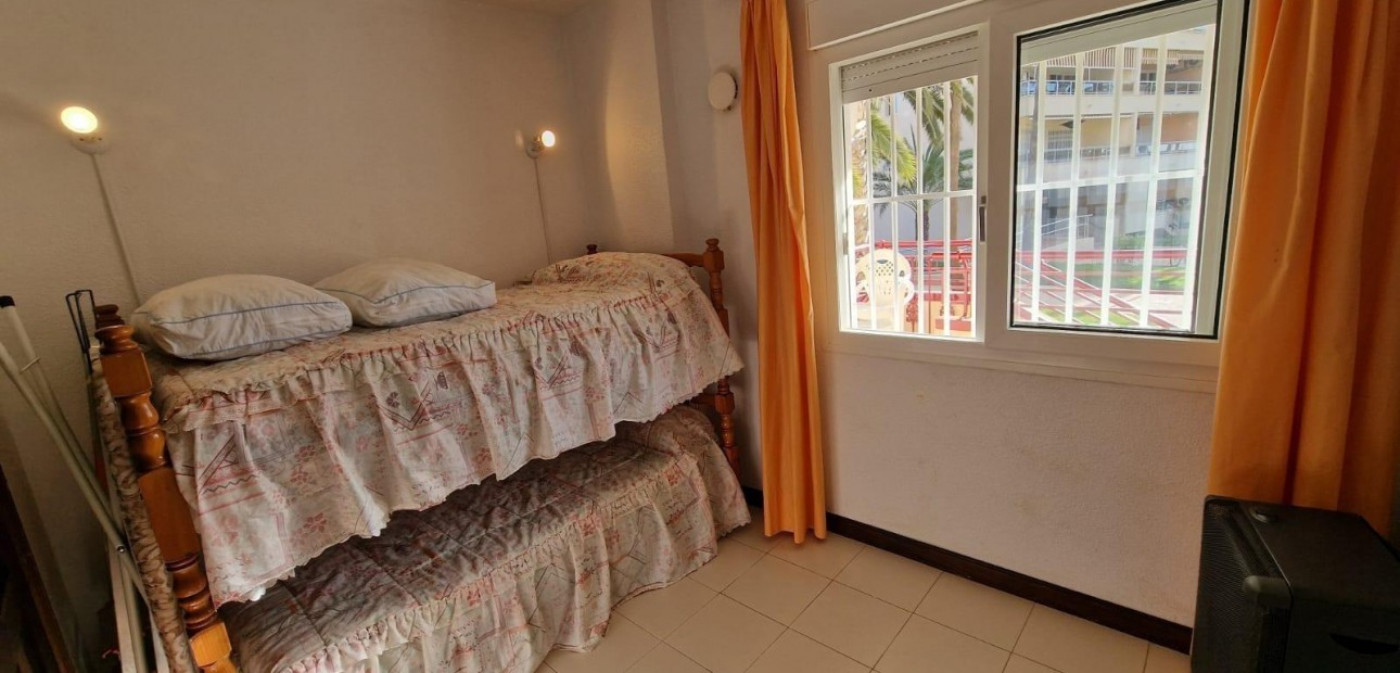 Venta - Apartamento / piso -
Torrevieja - Los Frutales