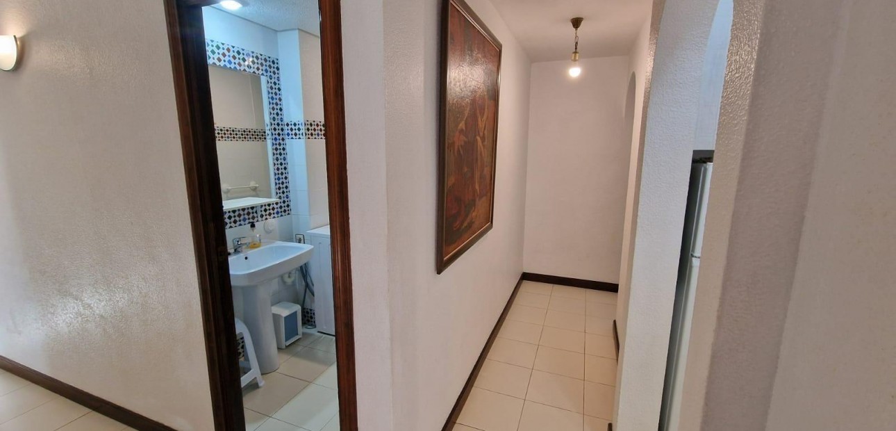 Venta - Apartamento / piso -
Torrevieja - Los Frutales