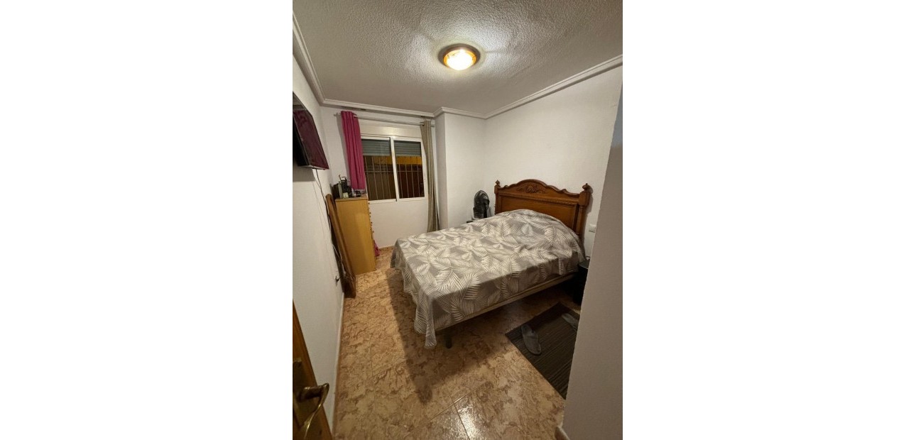 Sale - Apartment / flat -
Torrevieja - Estacion de autobuses