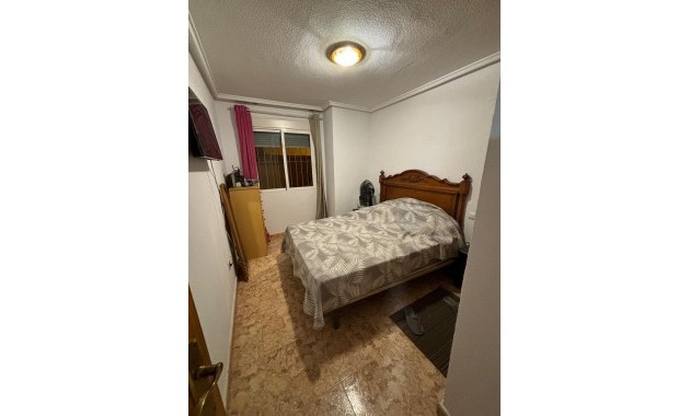 Herverkoop - Appartement / flat -
Torrevieja - Estacion de autobuses