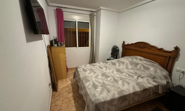 Herverkoop - Appartement / flat -
Torrevieja - Estacion de autobuses