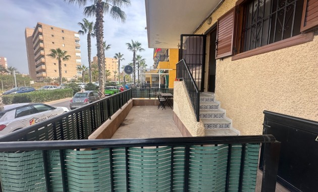 Venta - Apartamento / piso -
Torrevieja - La Mata