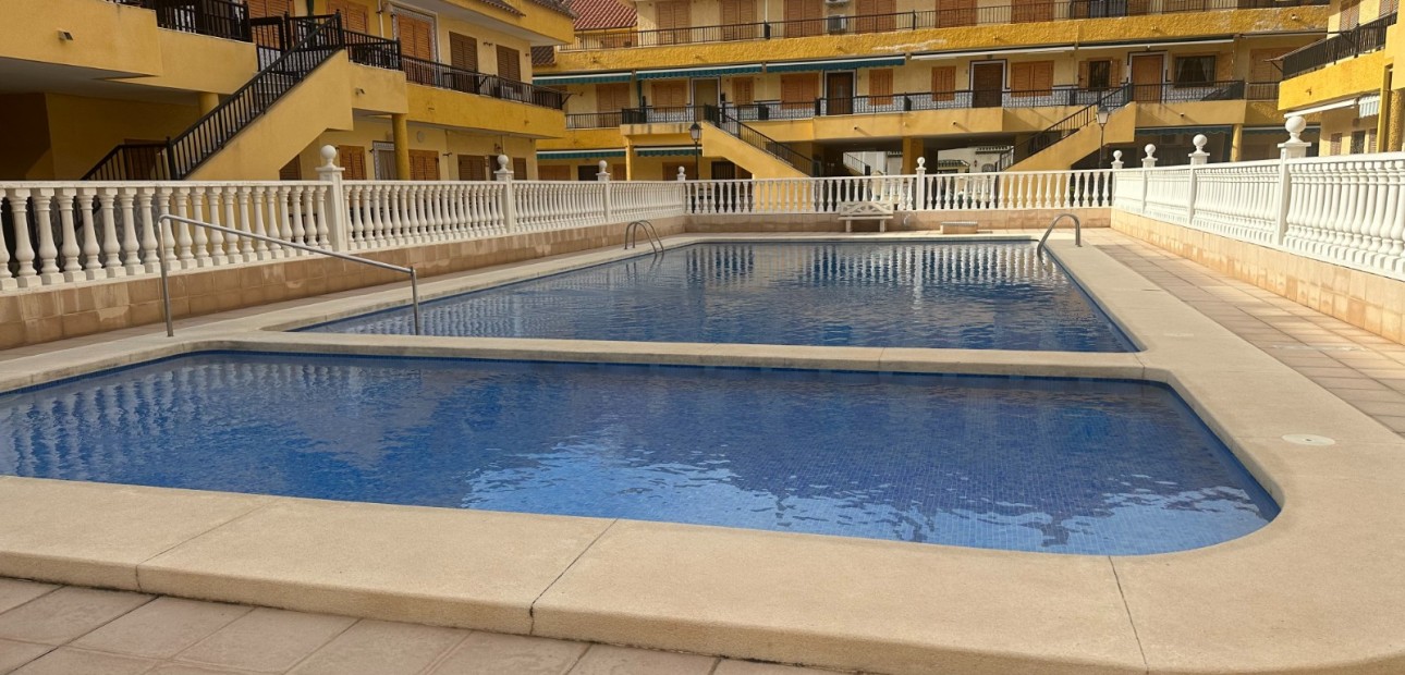 Venta - Apartamento / piso -
Torrevieja - La Mata