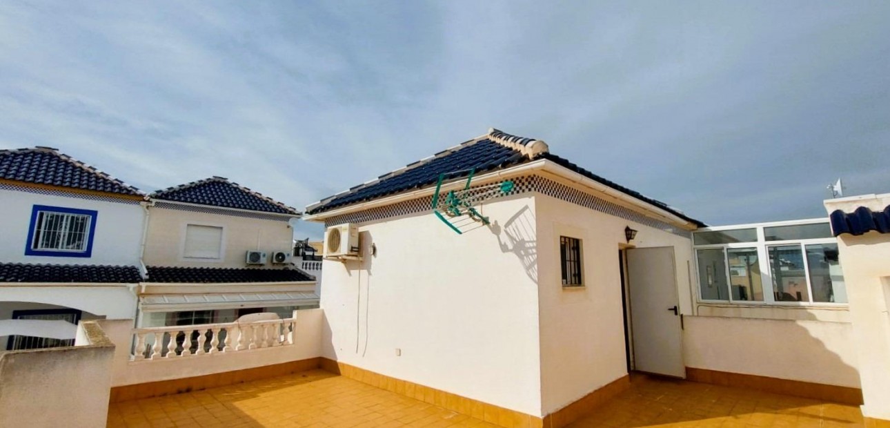 Herverkoop - Villa -
Torrevieja - Los altos