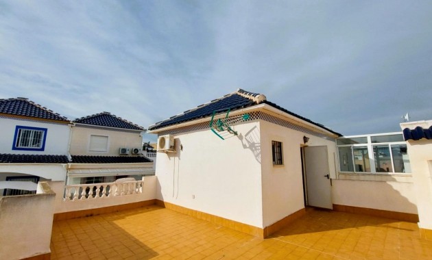 Herverkoop - Villa -
Torrevieja - Los altos