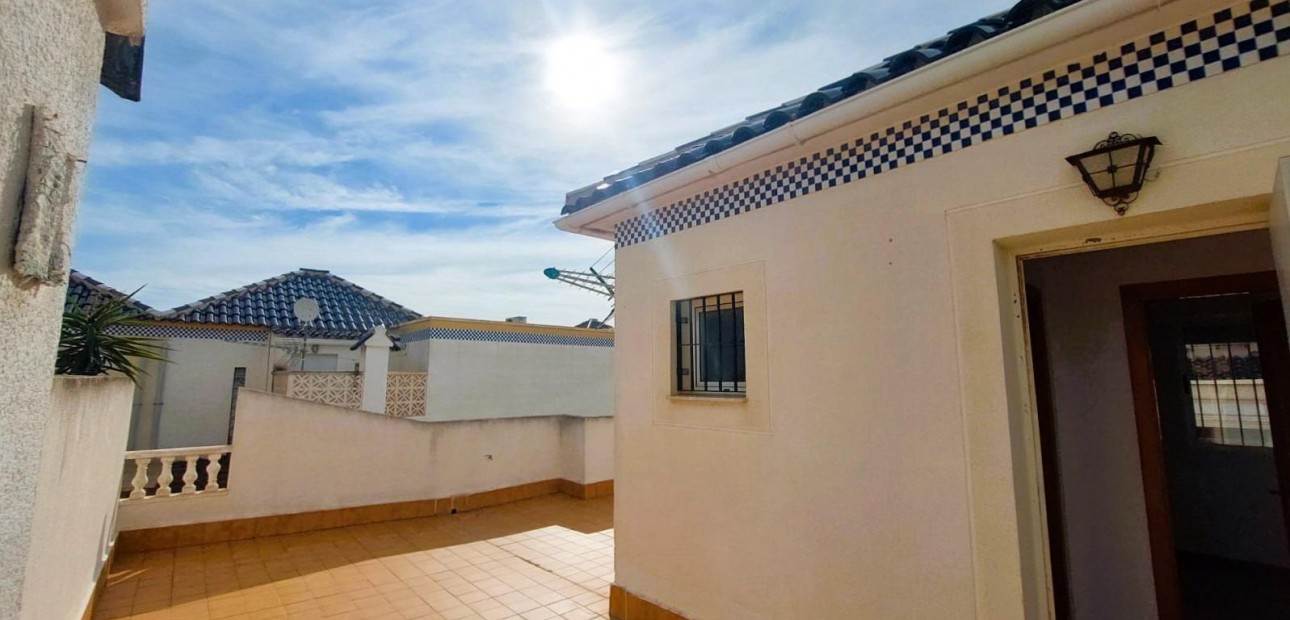 Herverkoop - Villa -
Torrevieja - Los altos