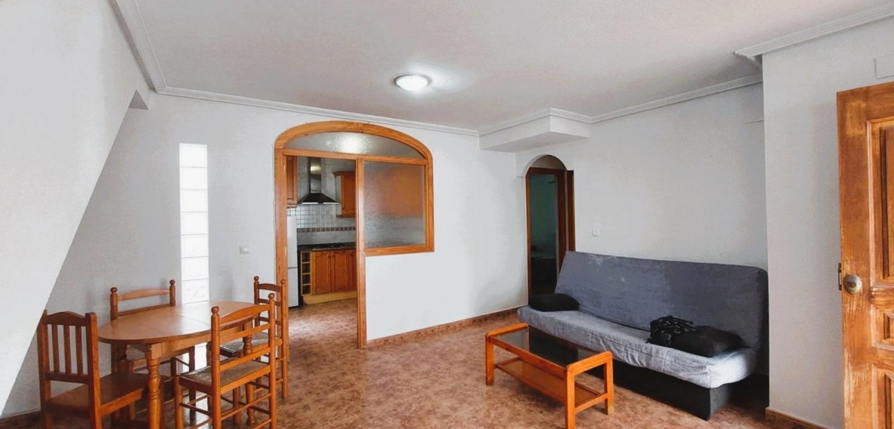 Herverkoop - Villa -
Torrevieja - Los altos