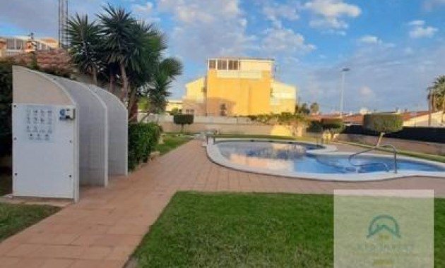 Sale - Terraced house -
Torrevieja - La Siesta - El Salado - Torreta