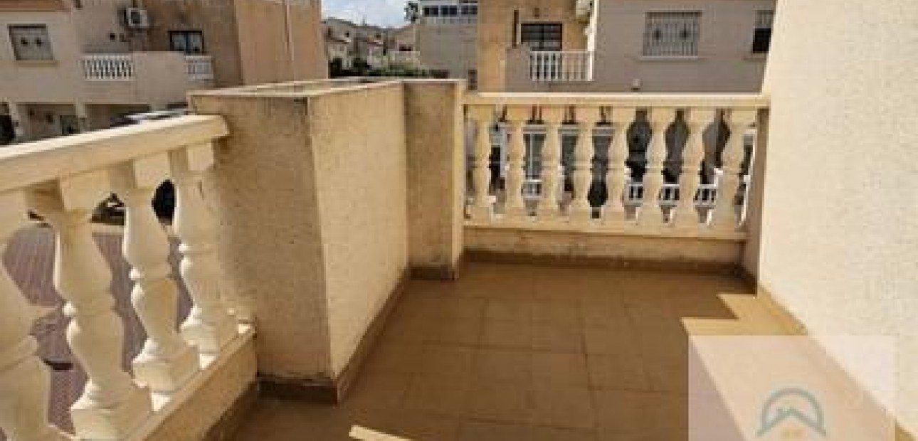 Sale - Terraced house -
Torrevieja - La Siesta - El Salado - Torreta