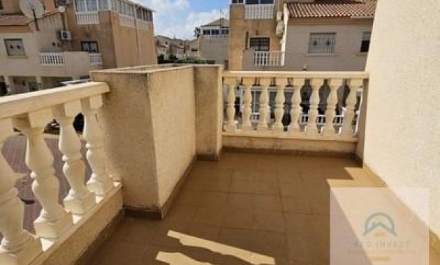 Sale - Terraced house -
Torrevieja - La Siesta - El Salado - Torreta