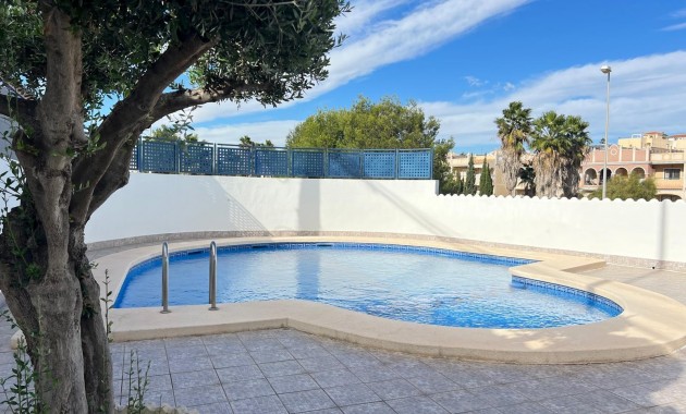 Venta - Apartamento / piso -
Orihuela Costa - Las Filipinas