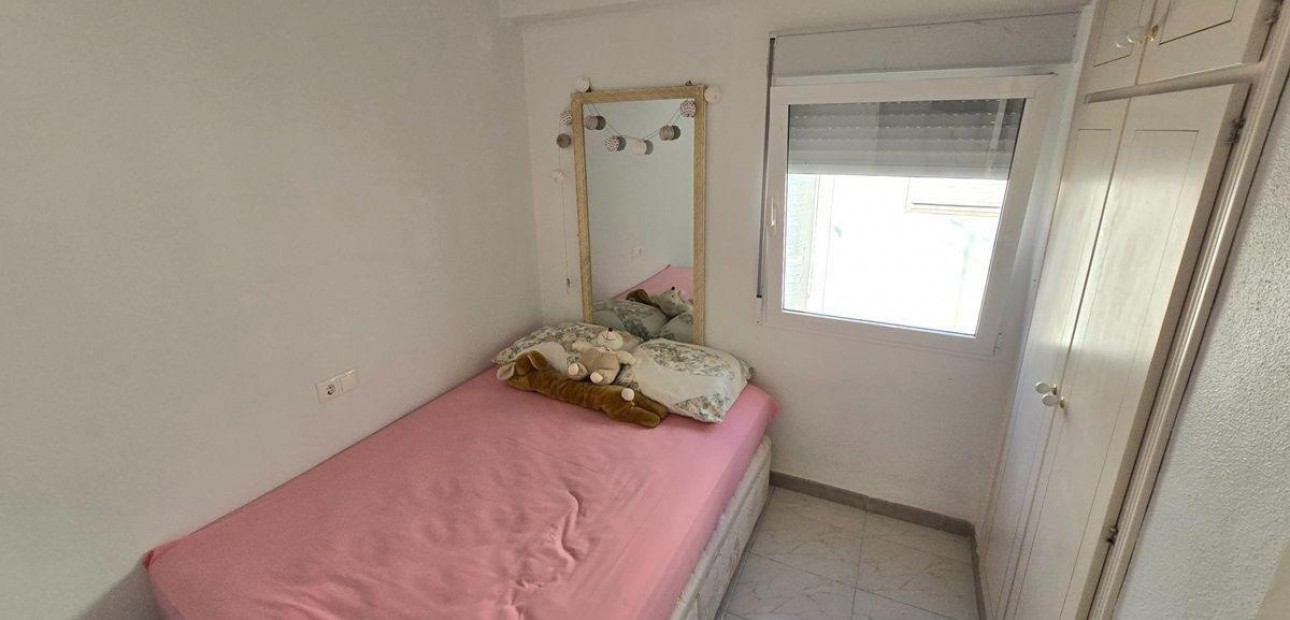 Venta - Apartamento / piso -
Torrevieja - torrevieja