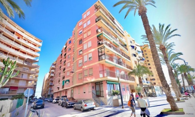 Venta - Apartamento / piso -
Torrevieja - Playa del cura