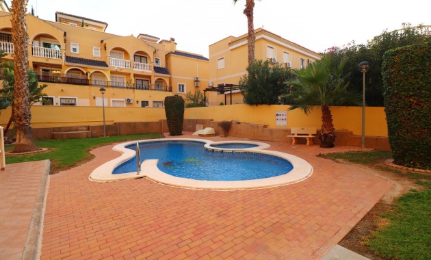 Sale - Apartment / flat -
Orihuela Costa - Las Filipinas