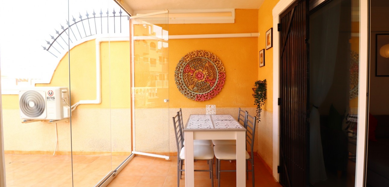 Sale - Apartment / flat -
Orihuela Costa - Las Filipinas