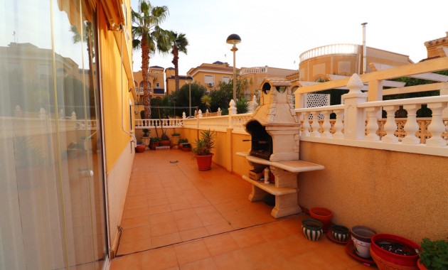 Sale - Apartment / flat -
Orihuela Costa - Las Filipinas