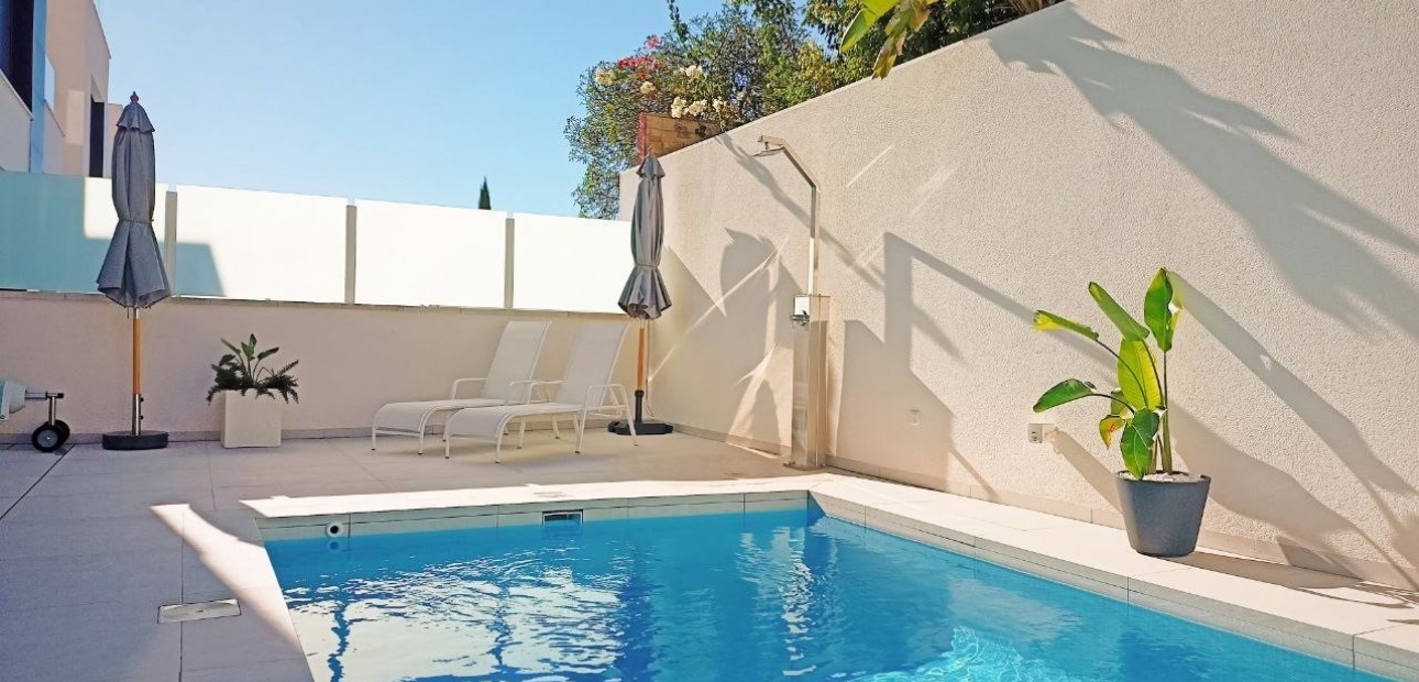 Venta - Villa -
Orihuela Costa - Punta Prima