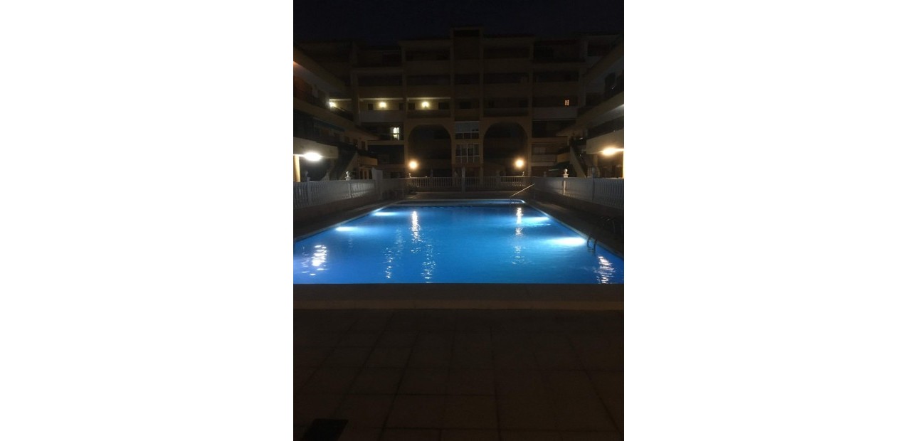 Venta - Apartamento / piso -
Torrevieja - La Mata