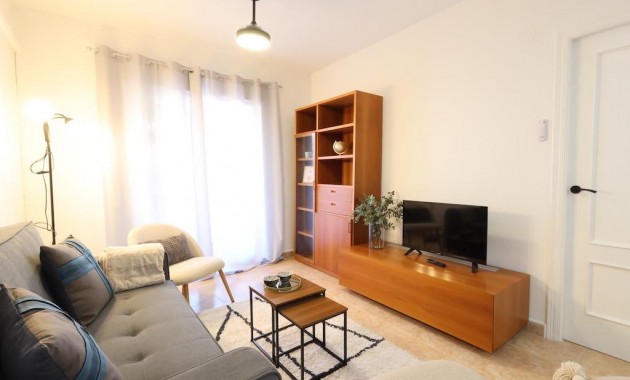 Venta - Apartamento / piso -
Torrevieja - Centro