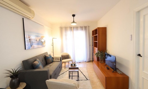 Venta - Apartamento / piso -
Torrevieja - Centro