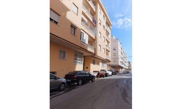 Venta - Apartamento / piso -
Torrevieja - Playa de los locos