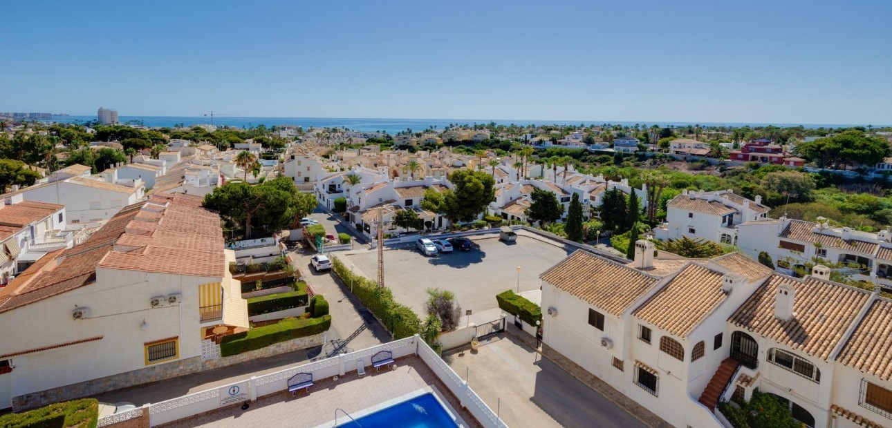 Sale - Apartment / flat -
Torrevieja - Parque las naciones