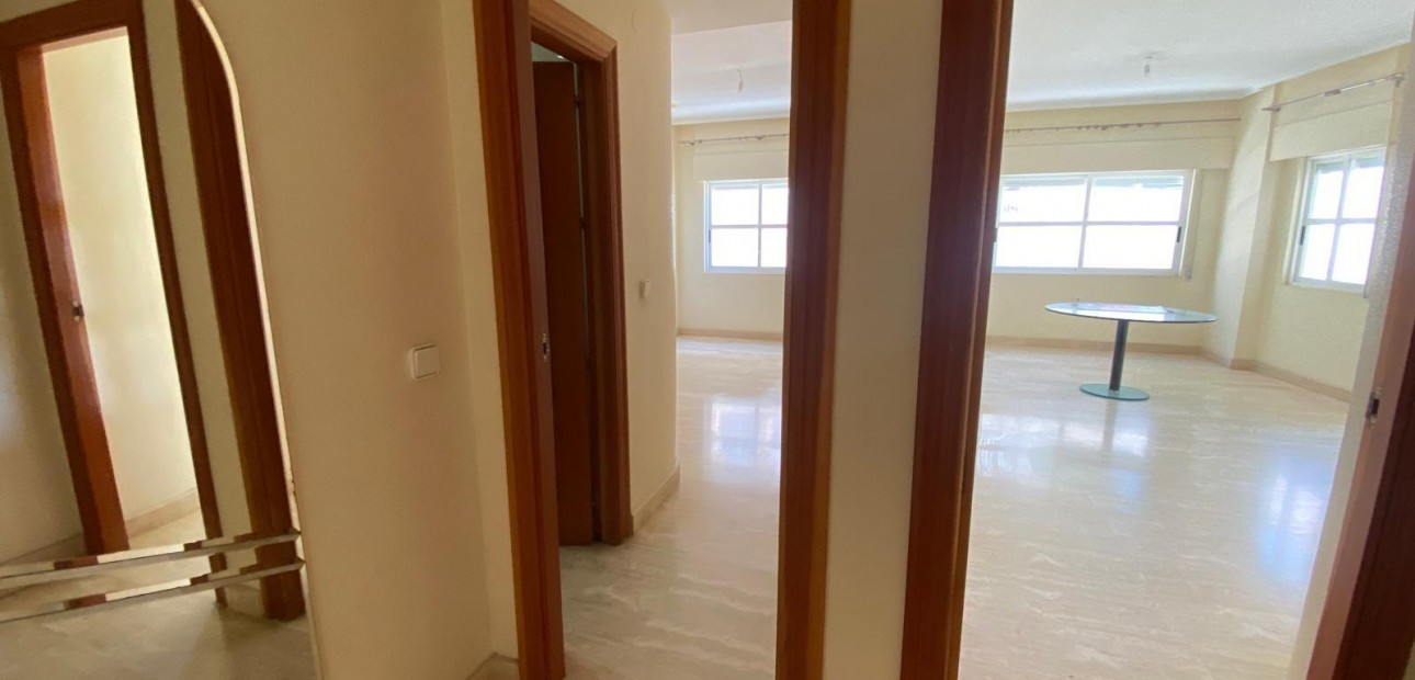 Herverkoop - Appartement / flat -
Torrevieja - torrevieja