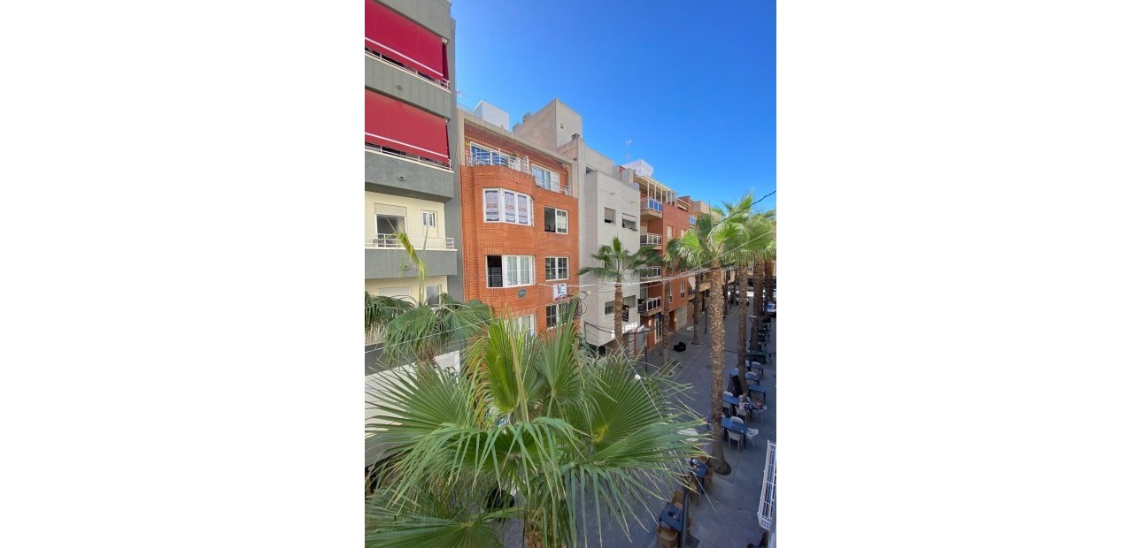 Herverkoop - Appartement / flat -
Torrevieja - torrevieja