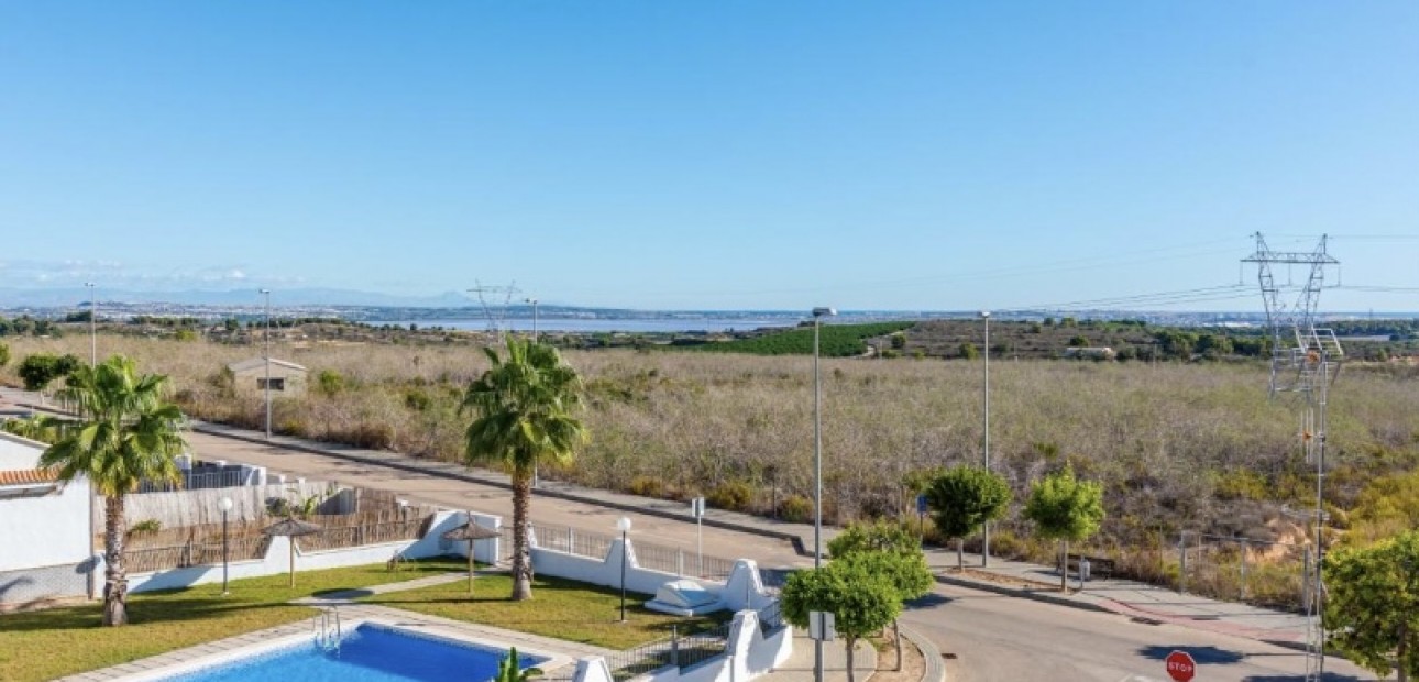 Herverkoop - Villa -
San Miguel de Salinas - Orihuela Costa