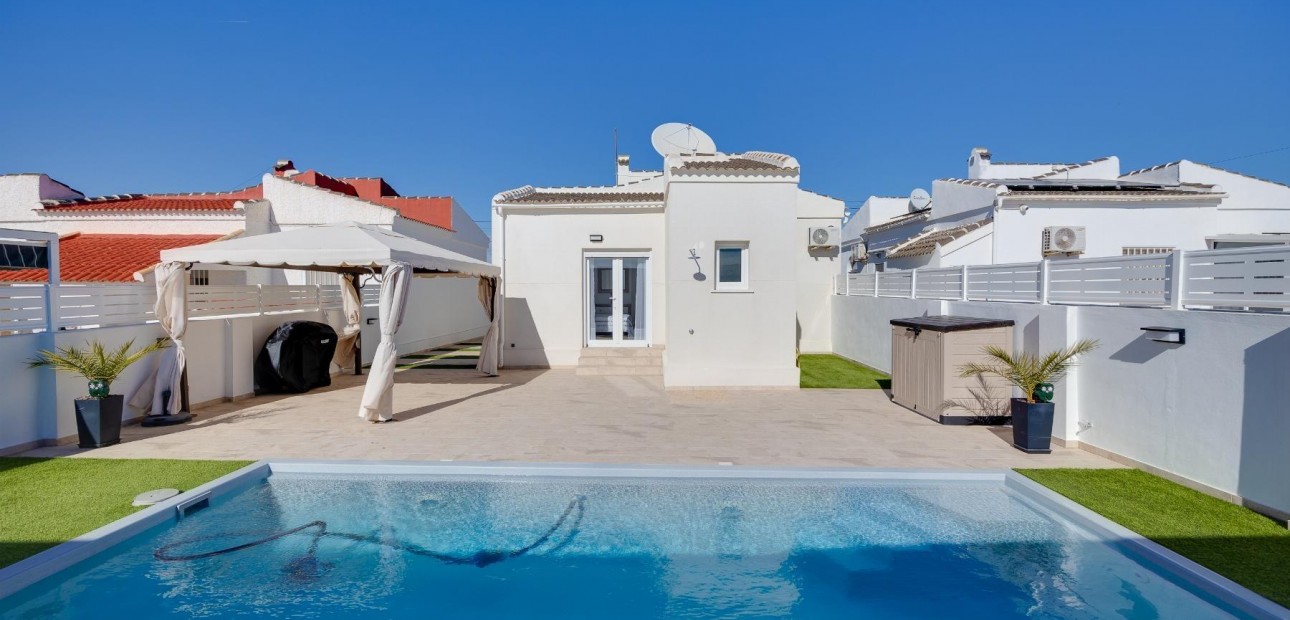 Venta - Villa -
Torrevieja - San luis