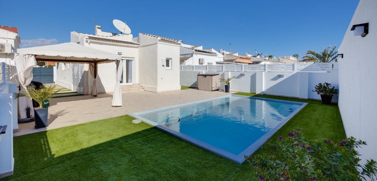 Venta - Villa -
Torrevieja - San luis