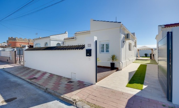 Venta - Villa -
Torrevieja - San luis