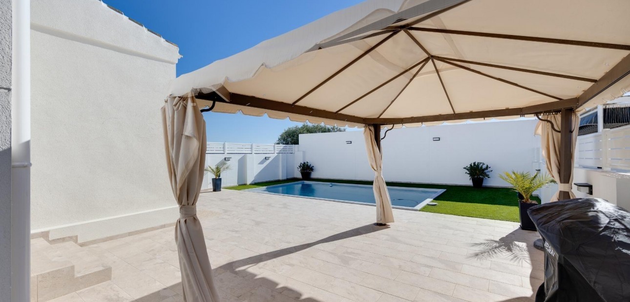 Venta - Villa -
Torrevieja - San luis