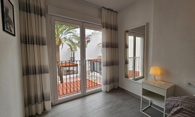 Sale - Terraced house -
Torrevieja - Torreblanca