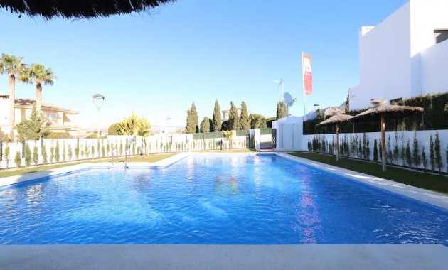 Herverkoop - Terraced house -
Busot - Urbanizacion valle dorado