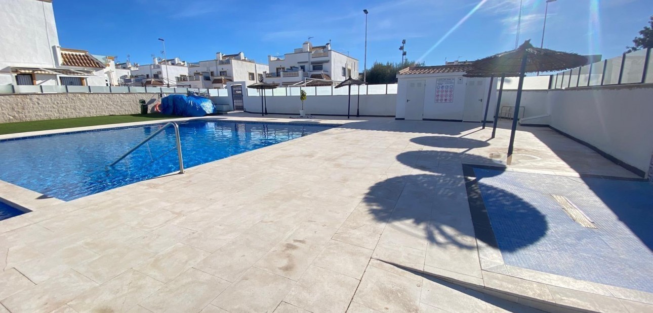 Venta - Villa -
Torrevieja - Carrefour