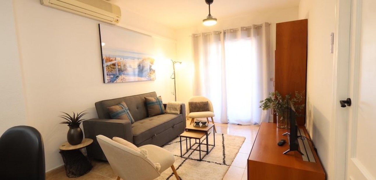 Herverkoop - Appartement / flat -
Torrevieja - Centro