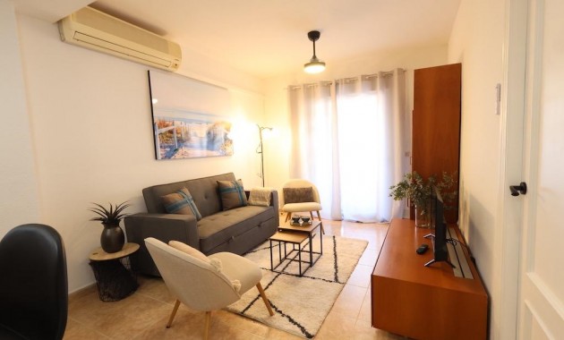 Venta - Apartamento / piso -
Torrevieja - Centro