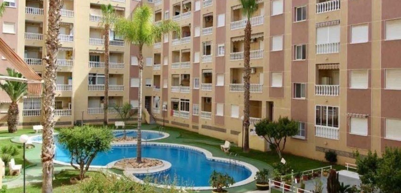 Venta - Apartamento / piso -
Torrevieja - Centro