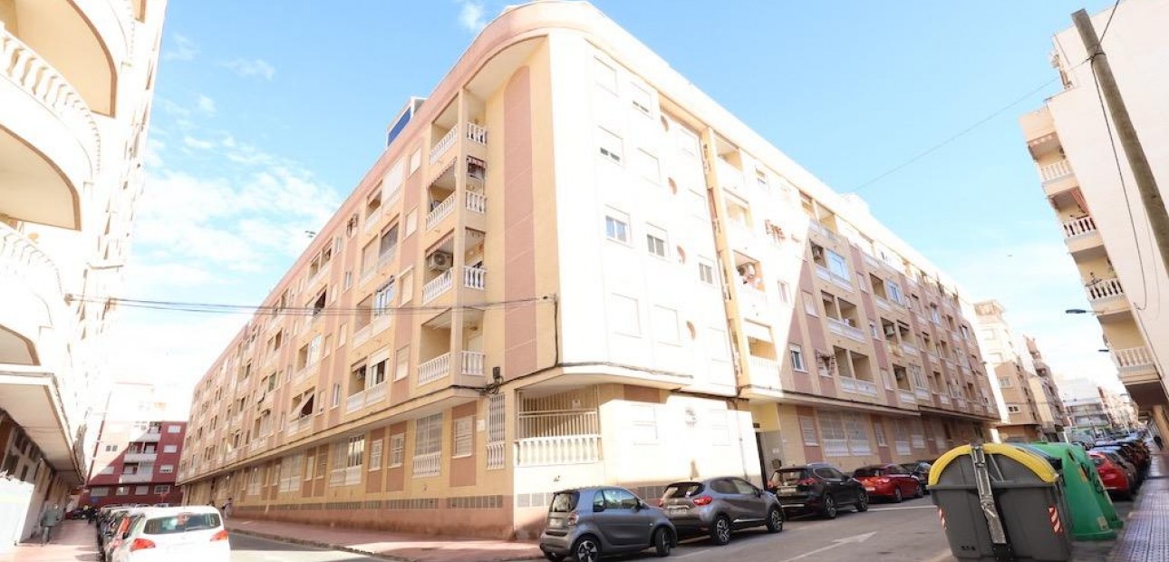 Venta - Apartamento / piso -
Torrevieja - Centro