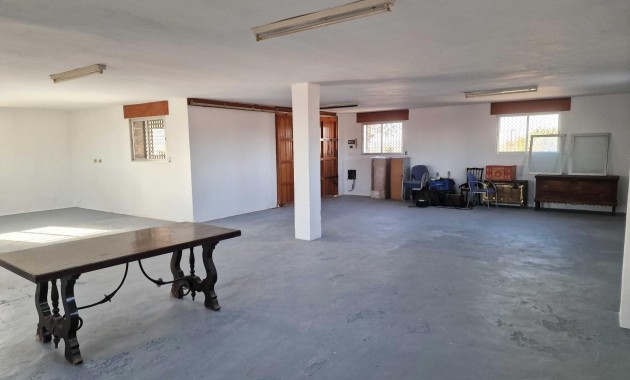 Herverkoop - Villa -
Cieza