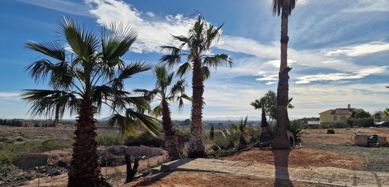 Herverkoop - Villa -
Cieza