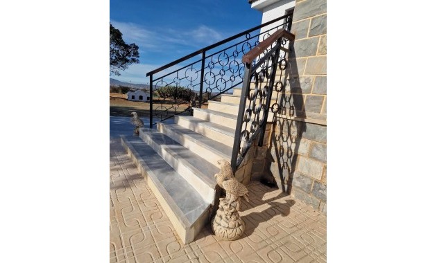 Herverkoop - Villa -
Cieza