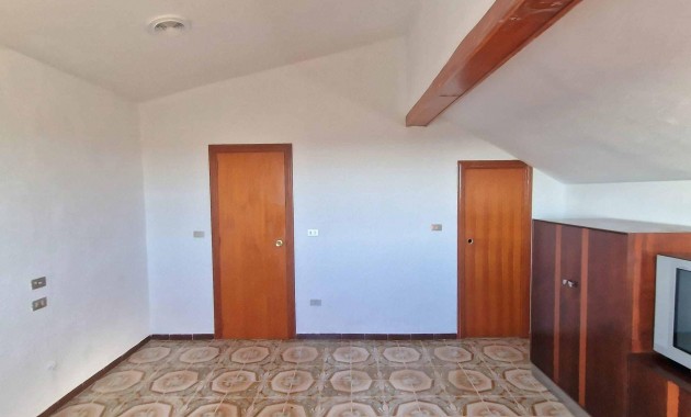 Herverkoop - Villa -
Cieza