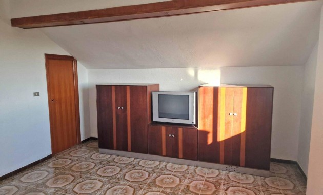 Herverkoop - Villa -
Cieza