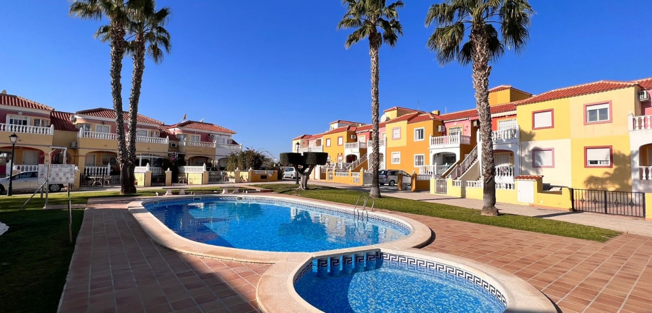 Venta - Apartment / flat (1) -
Orihuela Costa