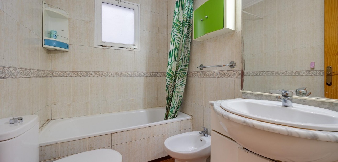 Herverkoop - Appartement / flat -
Torrevieja - torrevieja