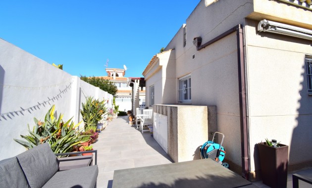 Venta - Semi Detached Villa -
Orihuela Costa - Playa Flamenca